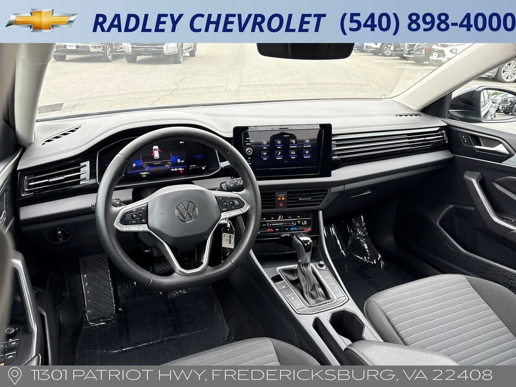 Used 2025 Volkswagen Jetta S FWD image 13