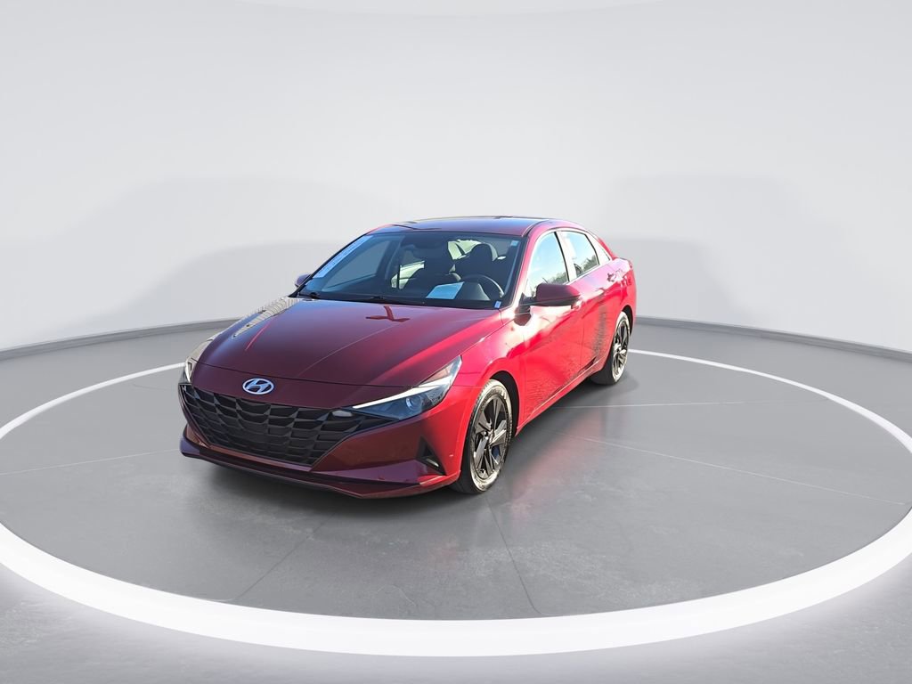 Used 2023 Hyundai Elantra SEL image 4