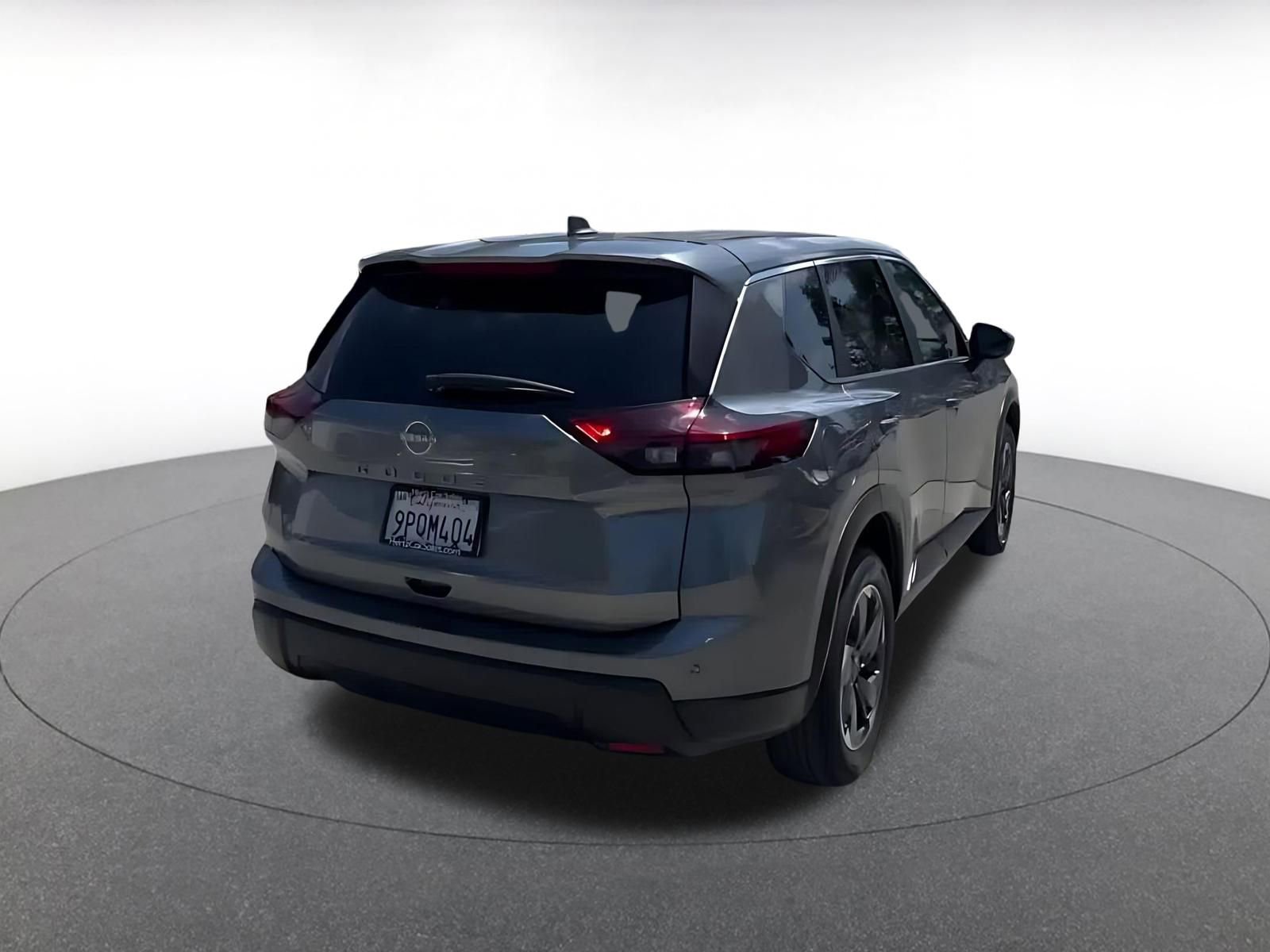 Used 2025 Nissan Rogue SV FWD image 14