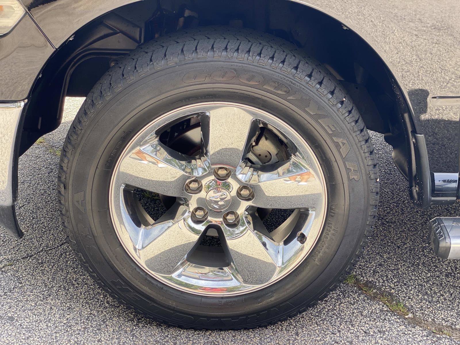 Used 2015 RAM 1500 Lone Star RWD image 12