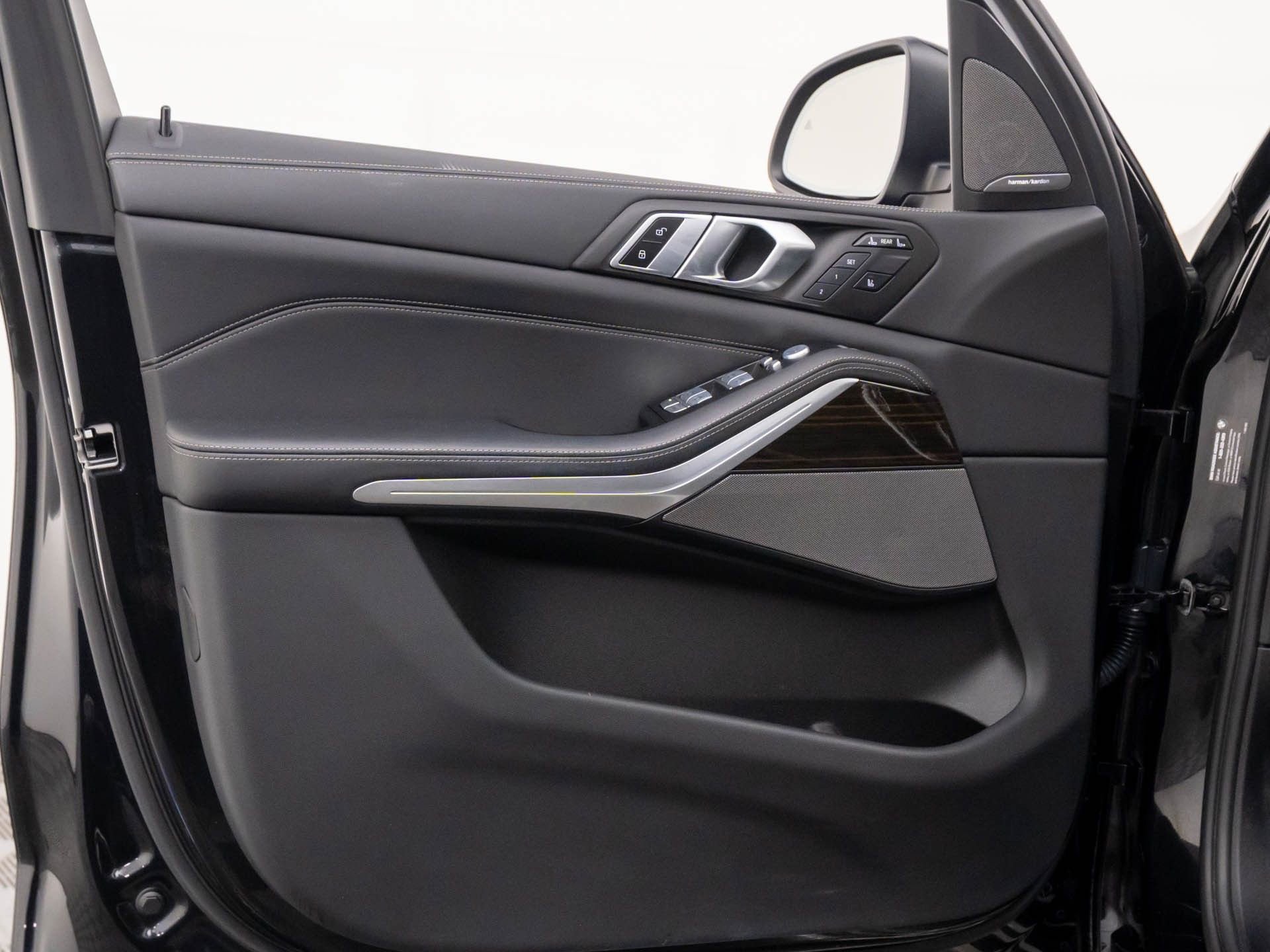 Used 2024 BMW X7 xDrive40i image 12