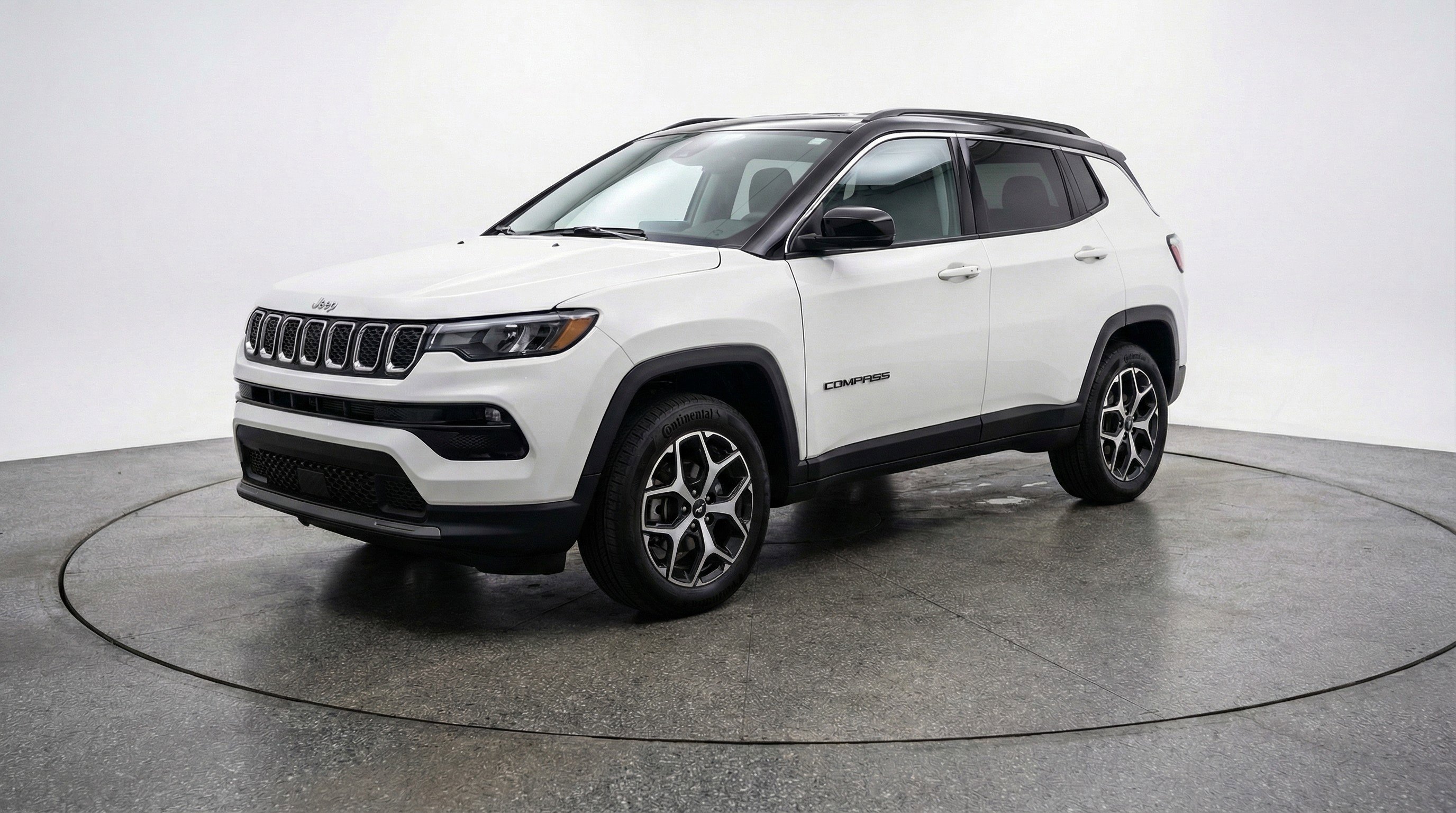 Used 2025 Jeep Compass Limited AWD/4WD image 3