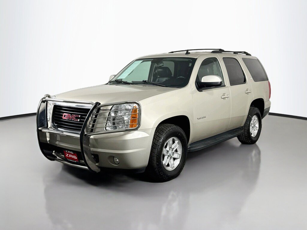 Used 2013 GMC Yukon SLT AWD/4WD image 1