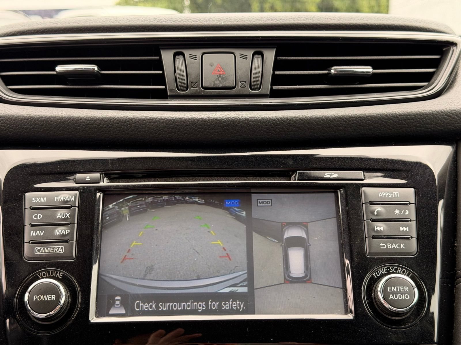Used 2017 Nissan Rogue SL AWD/4WD image 24