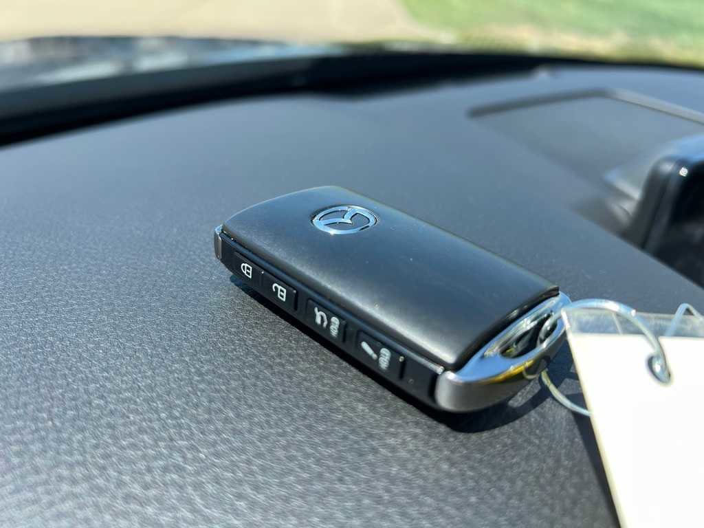 Certified 2025 MAZDA CX-90 3.3 Turbo w/ Preferred Package image 34