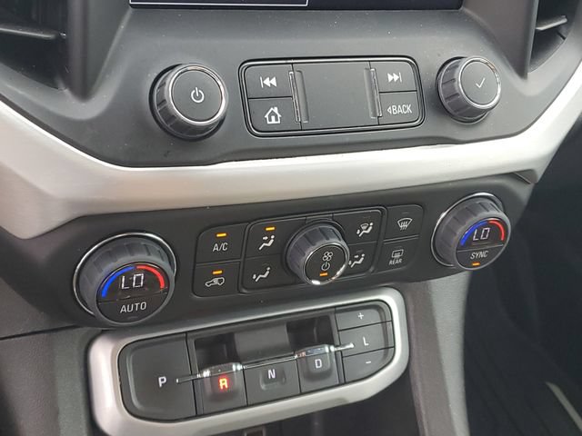 Used 2022 GMC Acadia SLE w/ Driver Convenience Package FWD image 28