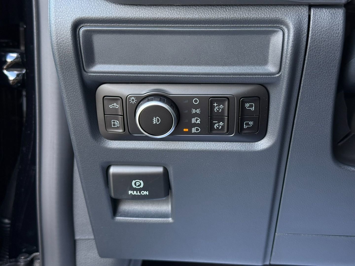 New 2025 Ford F150 XLT w/ Equipment Group 302A MID image 42