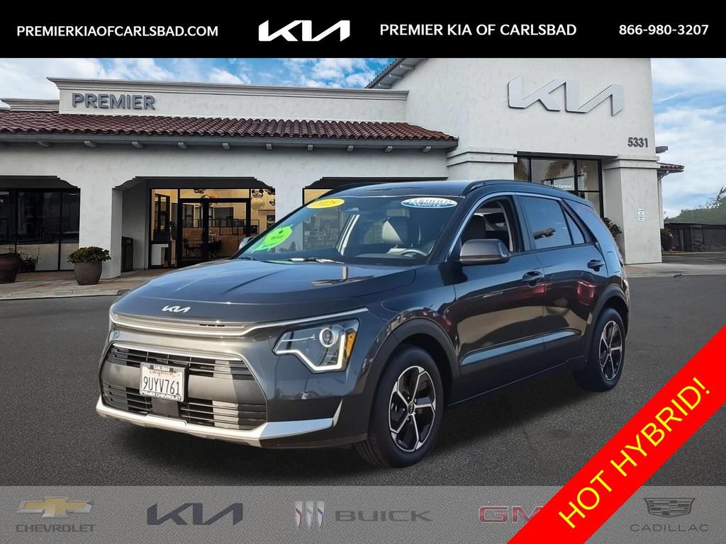 Certified 2025 Kia Niro EX