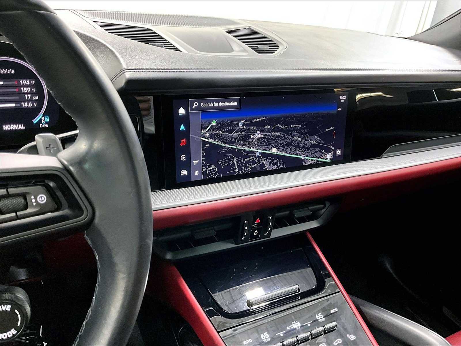 Used 2024 Porsche Cayenne image 19