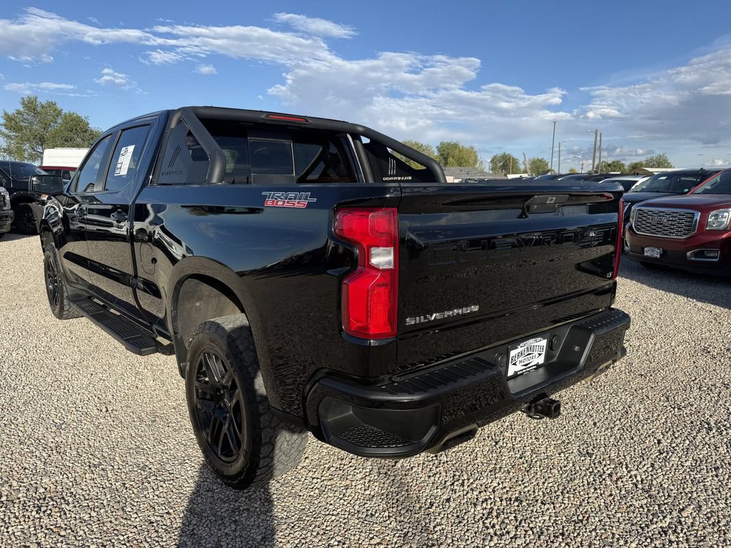 Used 2021 Chevrolet Silverado 1500 LT Trail Boss w/ Convenience Package II AWD/4WD image 8