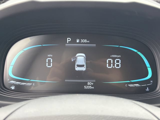 Certified 2025 Hyundai Venue SEL FWD image 26