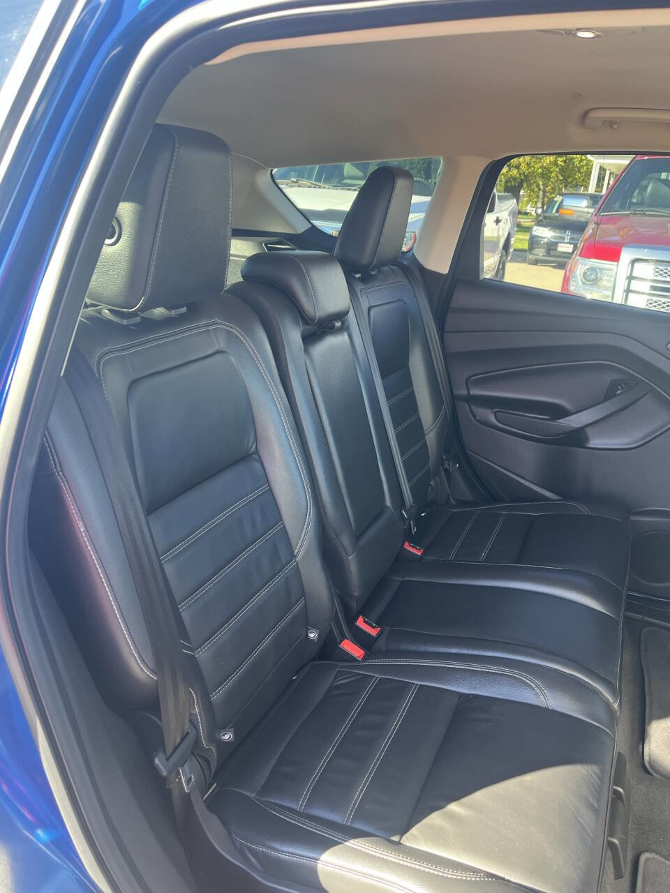 Used 2018 Ford Escape Titanium w/ Ford Safe & Smart Package image 12