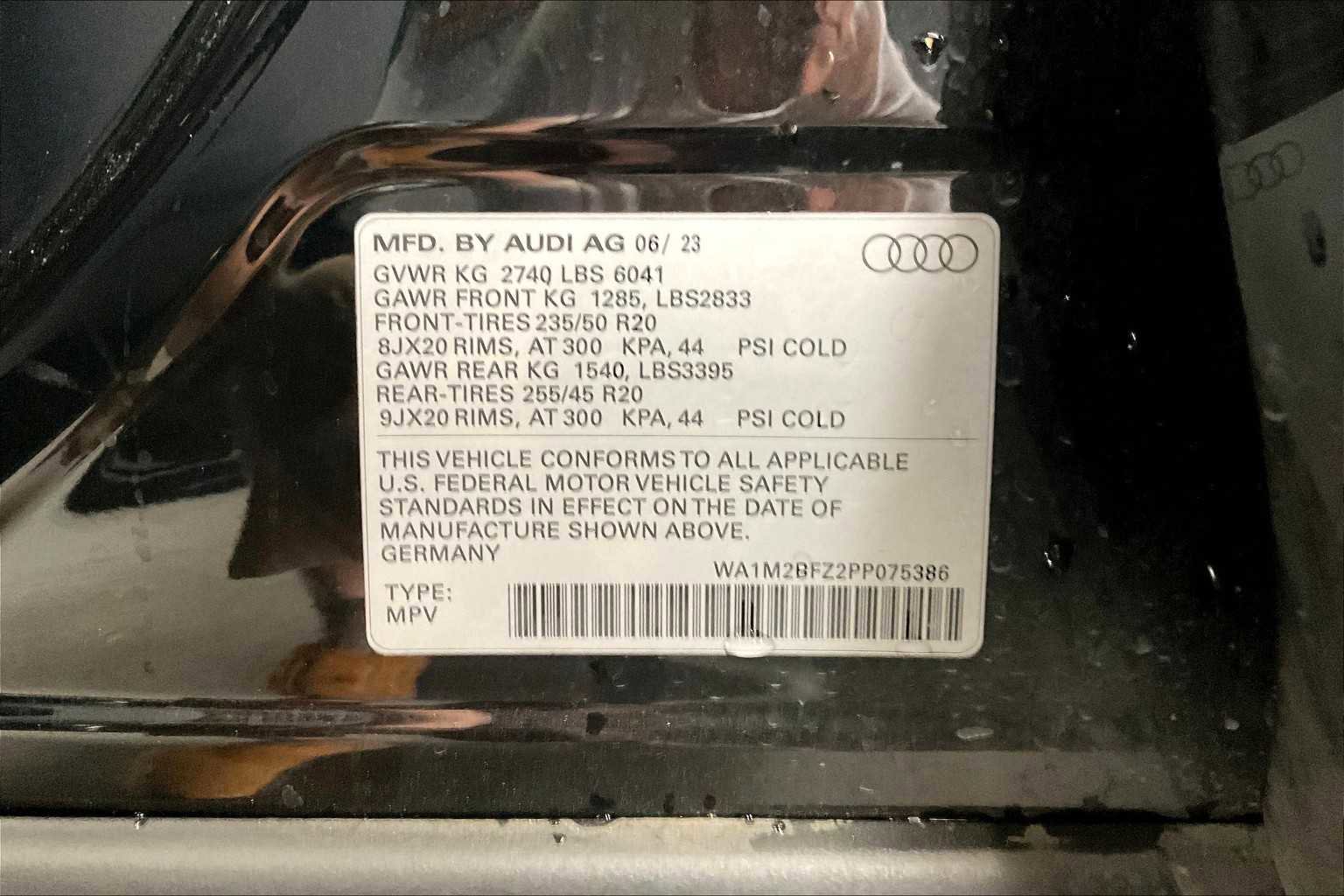 Certified 2023 Audi Q4 e-tron Prestige w/ Black Optic Package image 36