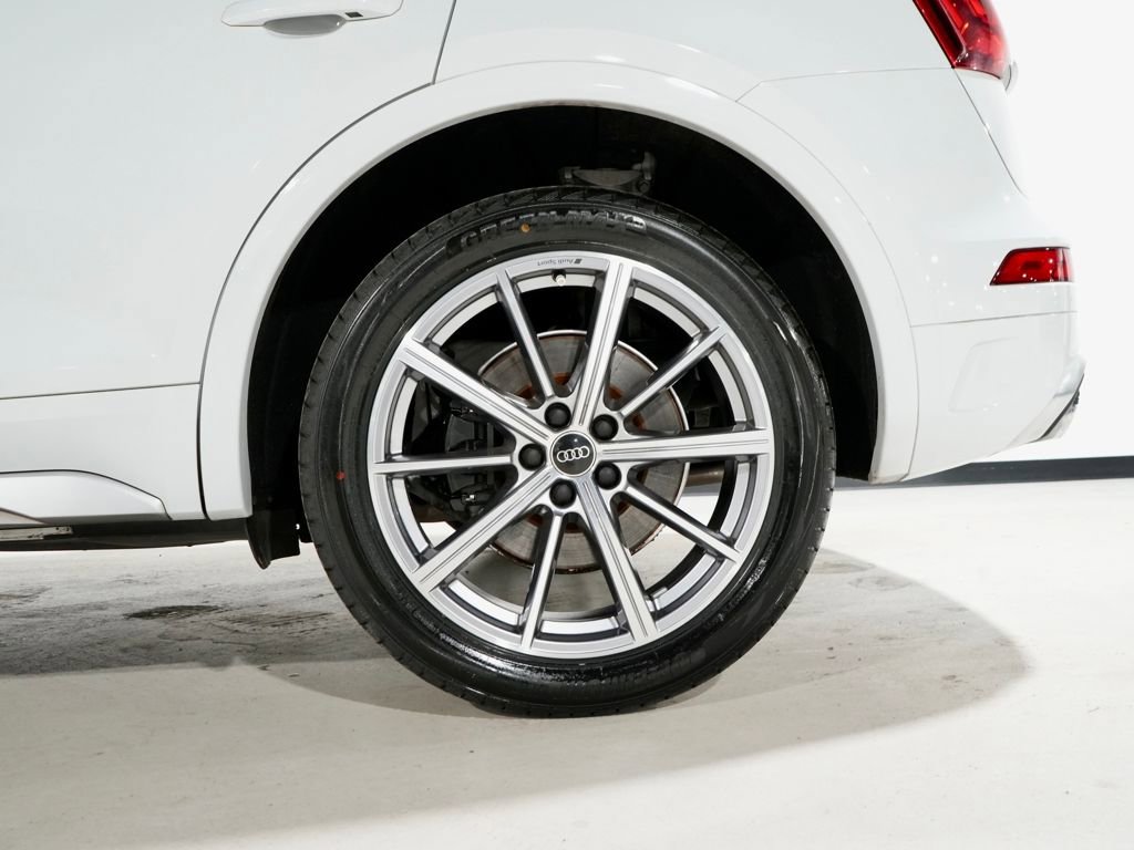 Used 2021 Audi SQ5 Premium w/ Convenience Package image 34