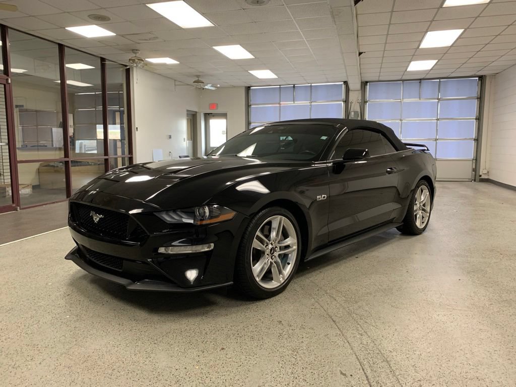 Used 2021 Ford Mustang GT Premium w/ Equipment Group 401A RWD image 4