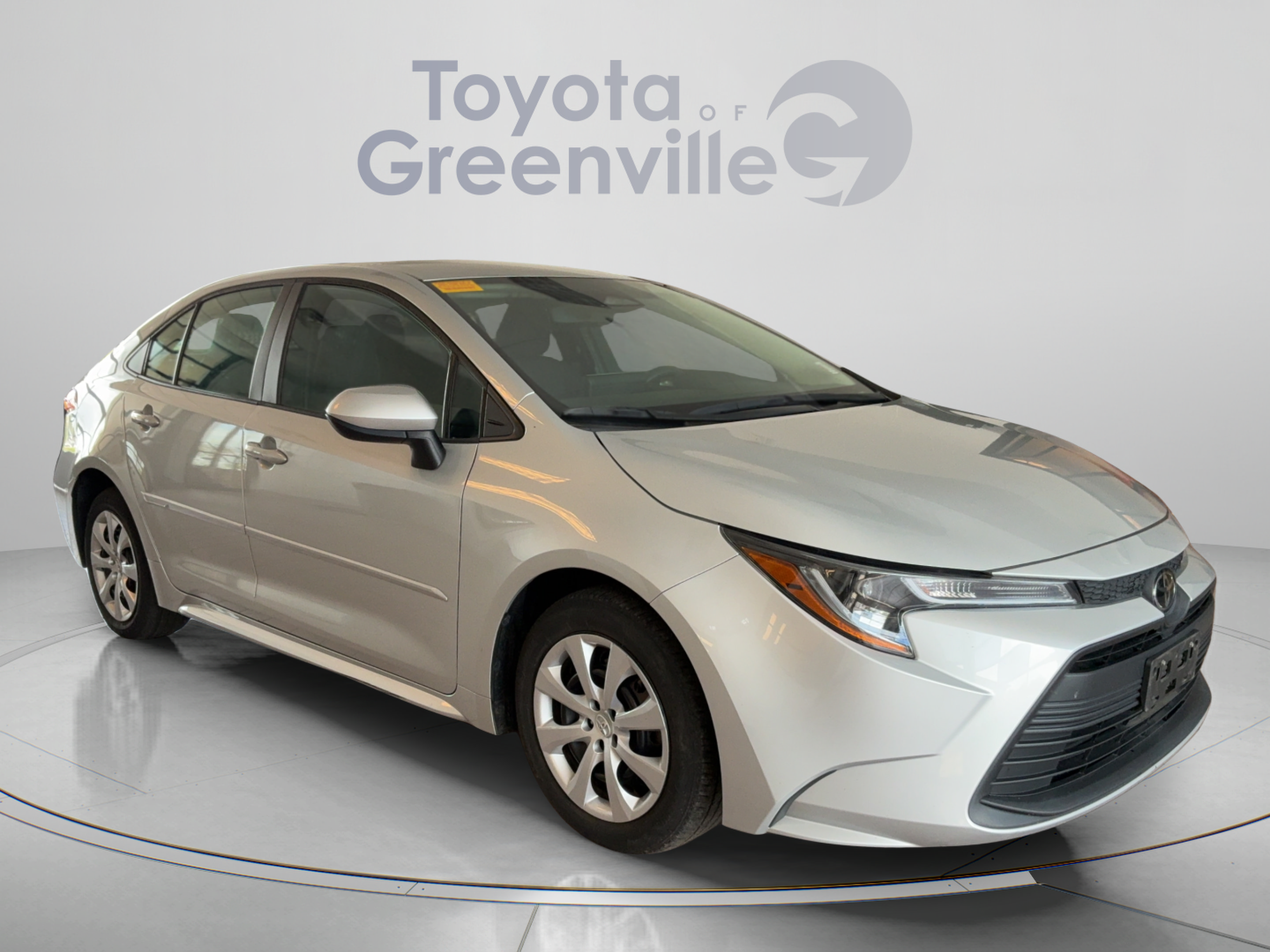Used 2023 Toyota Corolla LE w/ Carpet Mat Package (TMS) FWD image 8
