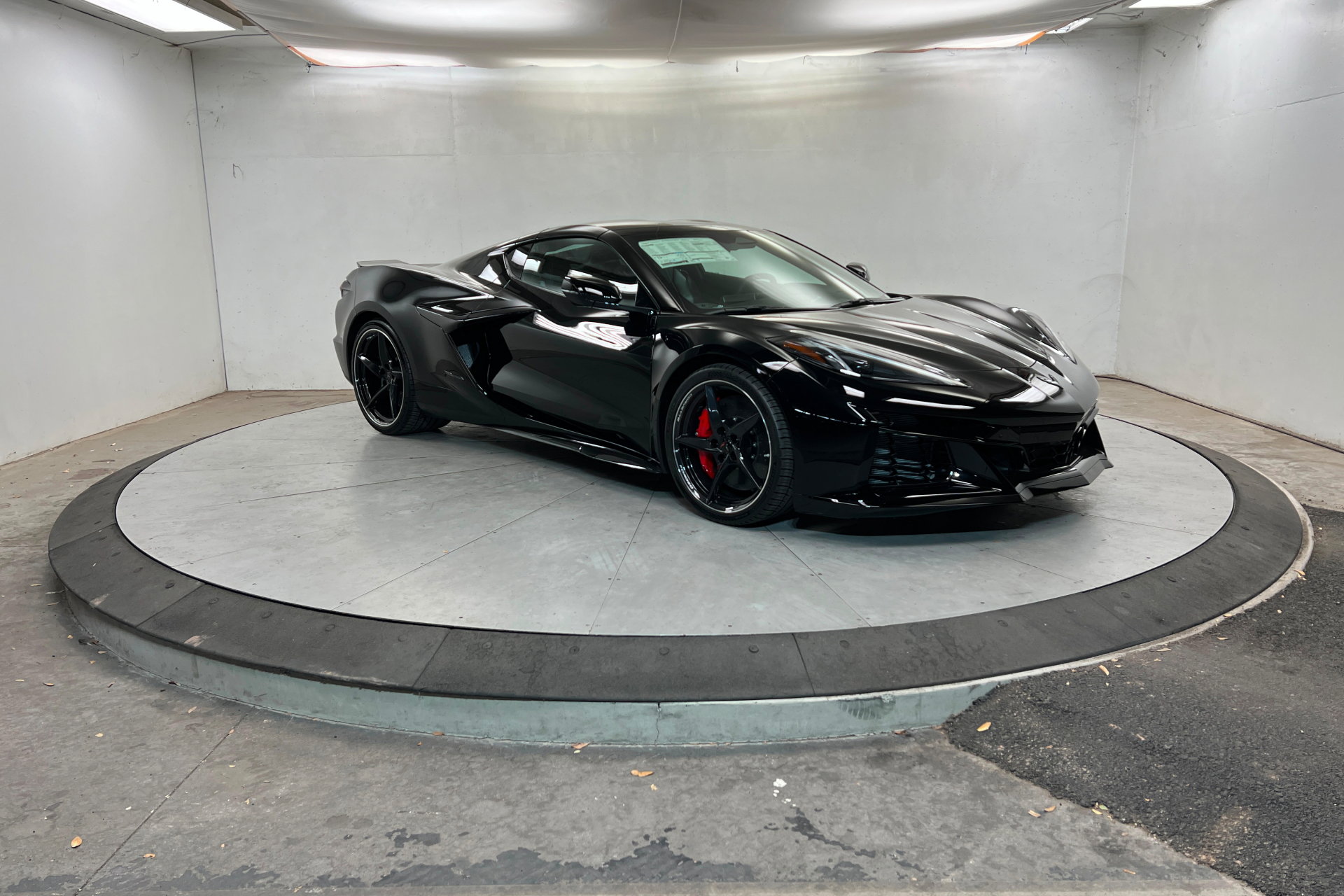 New 2025 Chevrolet Corvette E-Ray w/ Stealth Interior Trim Package image 8