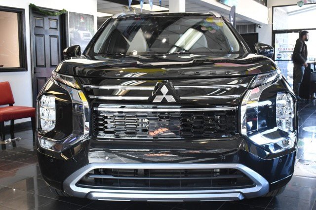 New 2026 Mitsubishi Outlander SEL AWD/4WD image 2