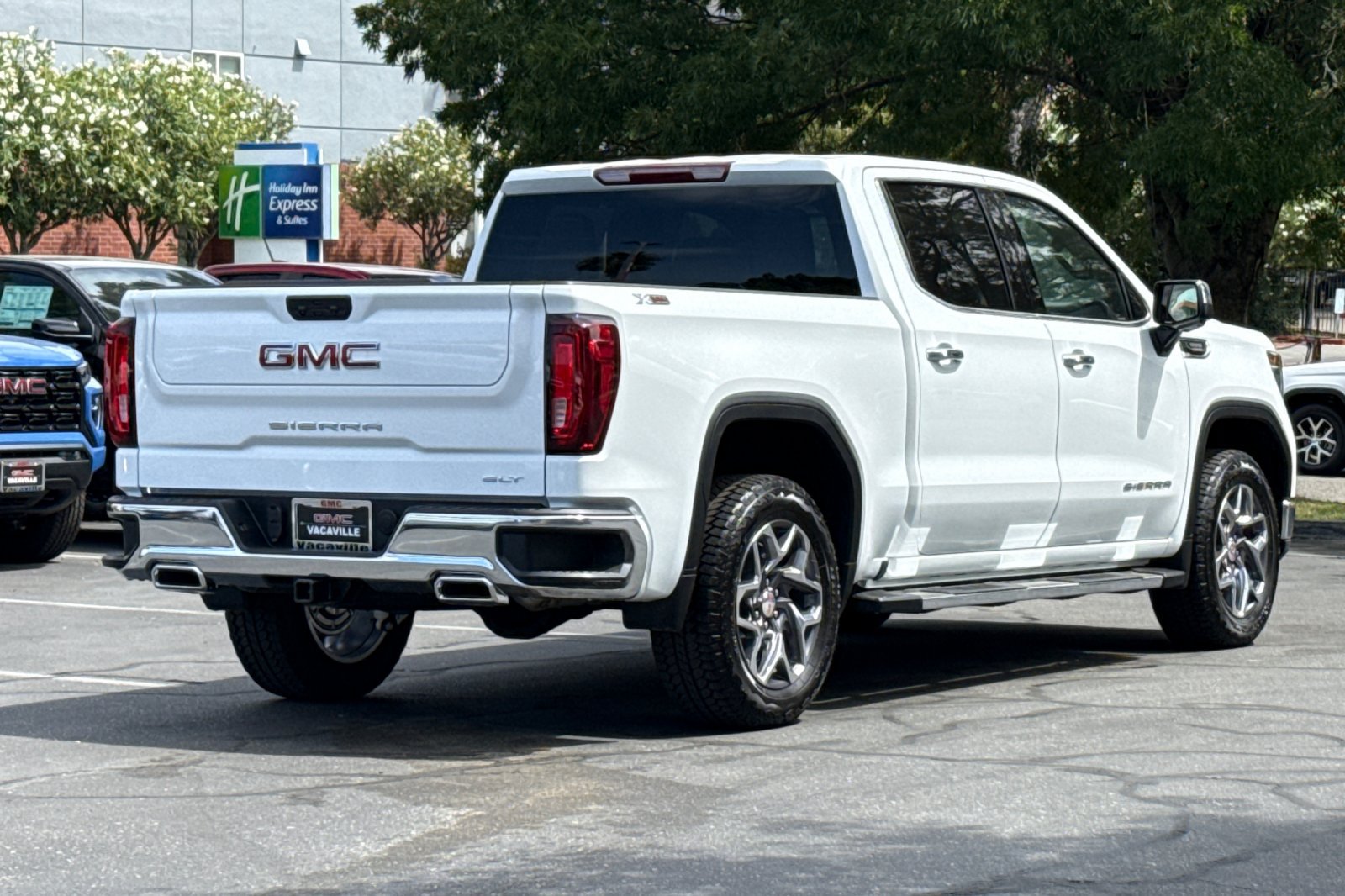 New 2026 GMC Sierra 1500 SLT w/ SLT Premium Package AWD/4WD image 5