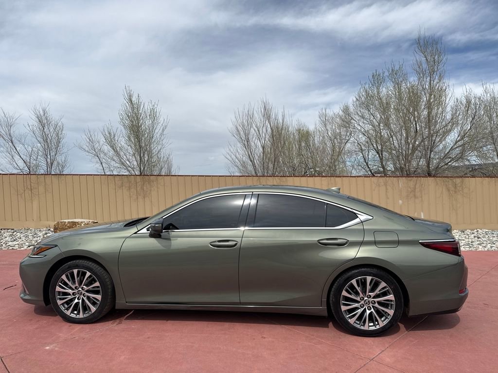 Used 2020 Lexus ES 350 w/ Premium Package image 4
