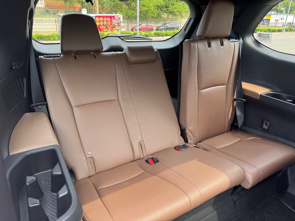 Used 2025 Toyota Grand Highlander AWD Hybrid image 25