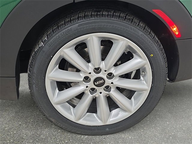 Used 2024 MINI Cooper Clubman S w/ Signature Upholstery Package image 33