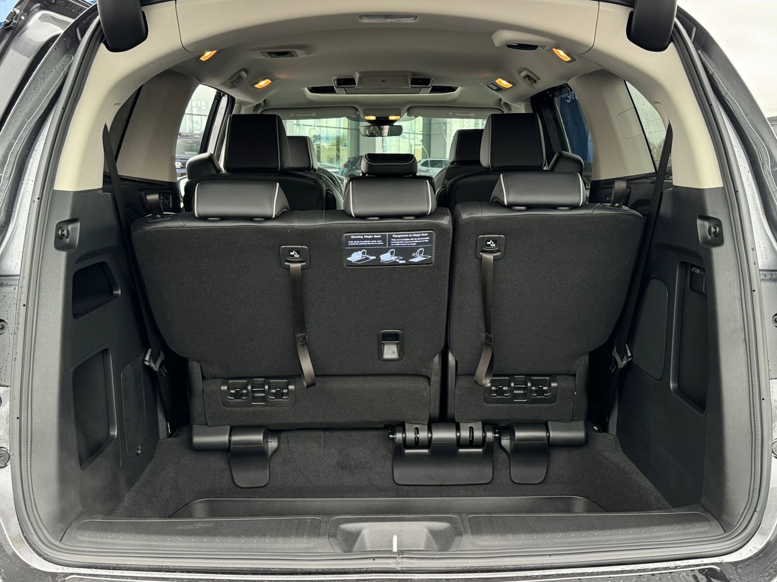 New 2026 Honda Odyssey Touring image 27