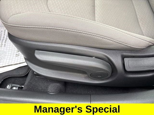 Used 2019 Hyundai Elantra SE image 12