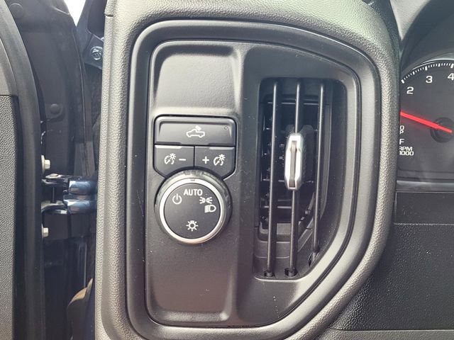 Used 2021 Chevrolet Silverado 1500 Custom image 11