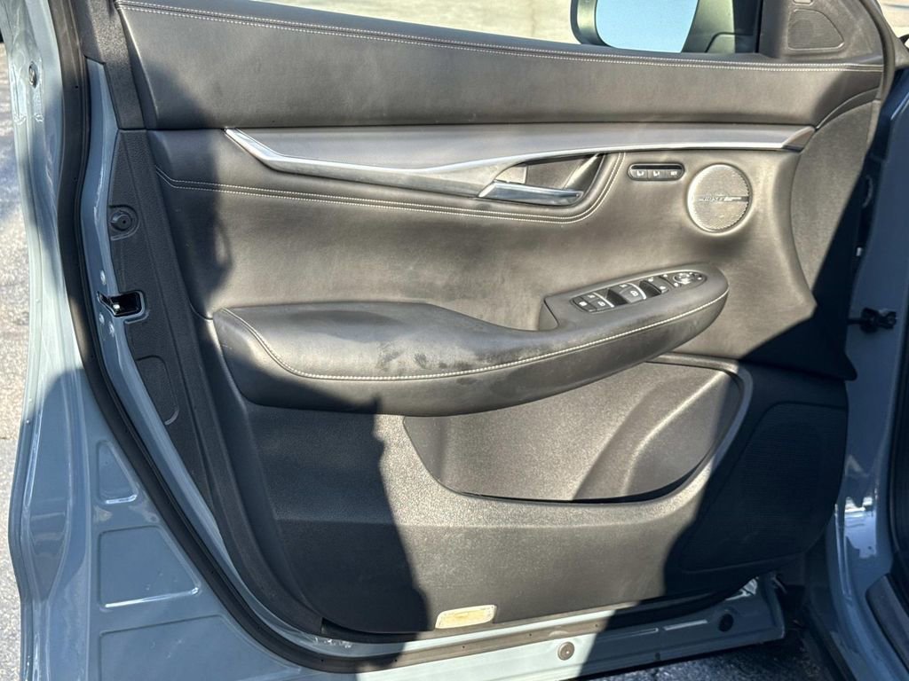 Certified 2023 INFINITI QX55 Essential image 15