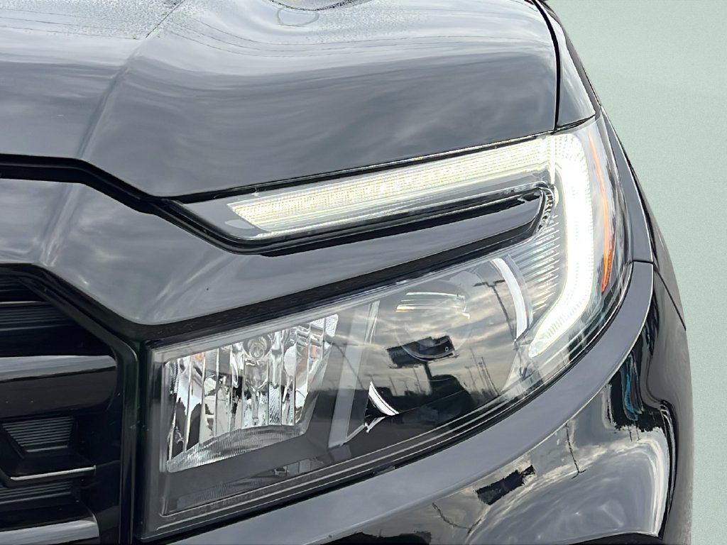 Used 2025 Honda Ridgeline Black Edition image 25
