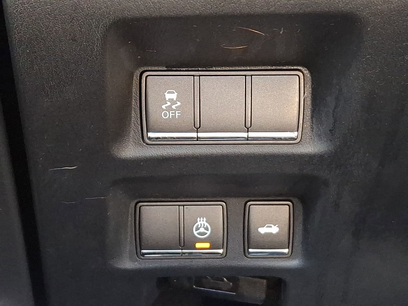Used 2017 INFINITI Q70 L 3.7 image 25