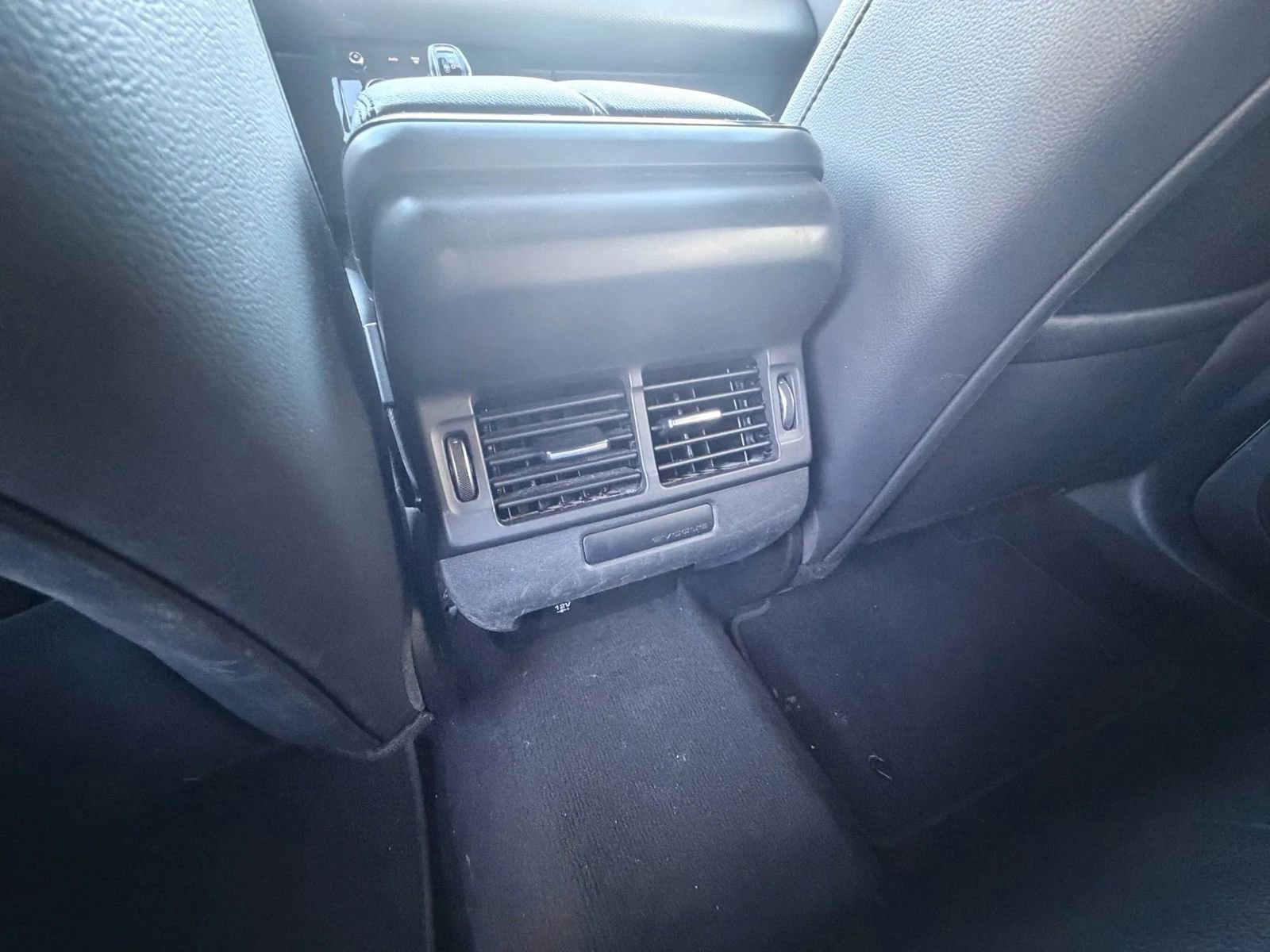 Used 2020 Land Rover Range Rover Evoque S image 32