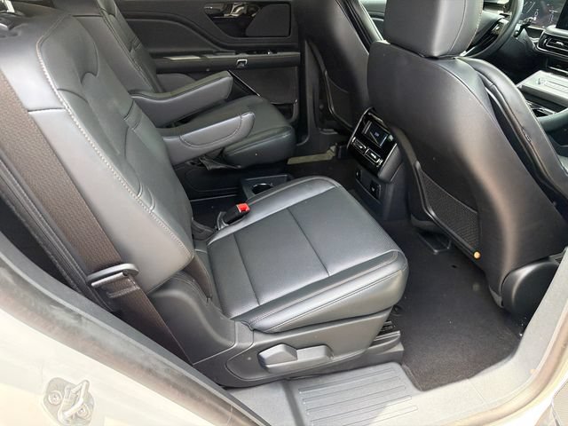 New 2026 Lincoln Aviator 2WD image 16