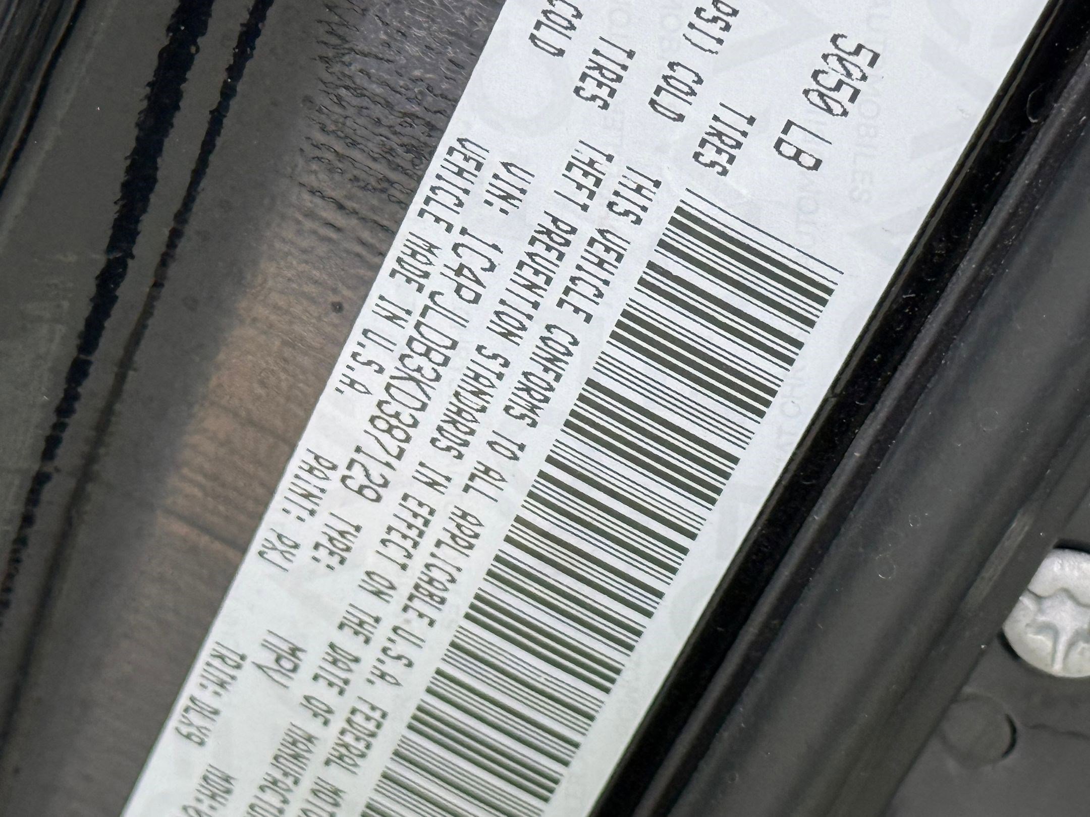 Used 2019 Jeep Cherokee Limited image 24