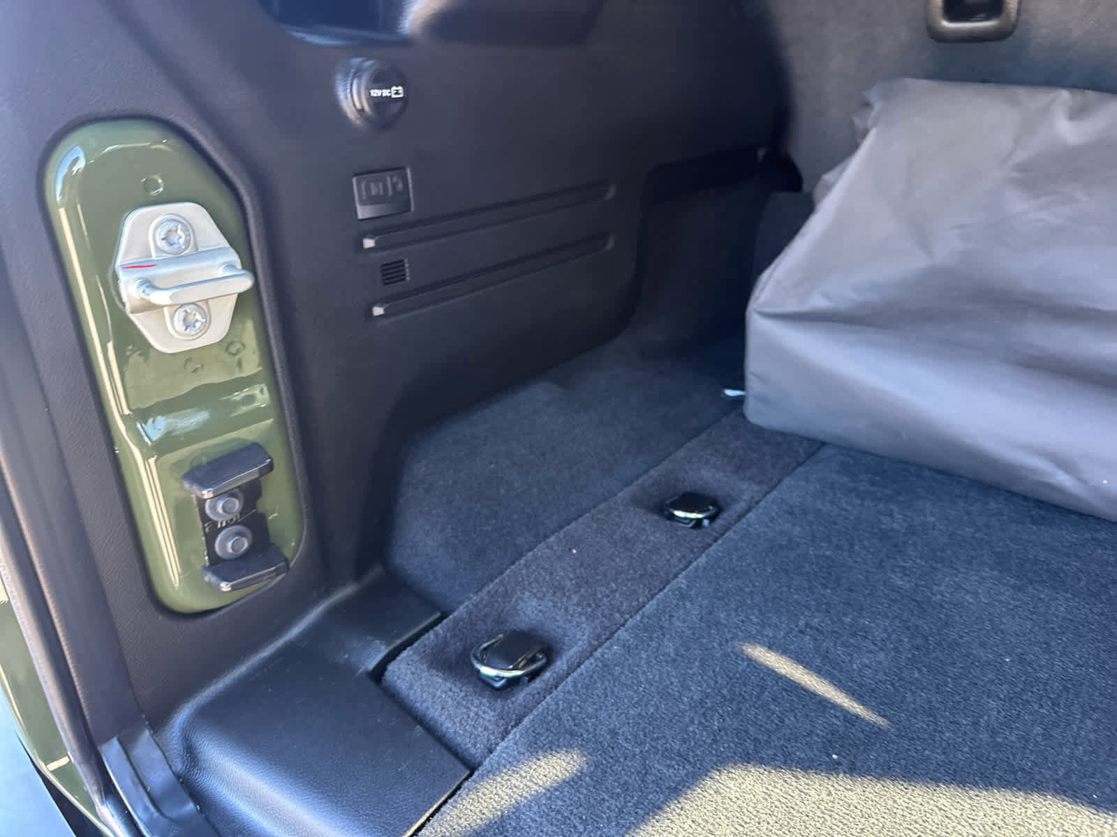 Used 2024 Jeep Wrangler Sport S w/ Convenience Group AWD/4WD image 32