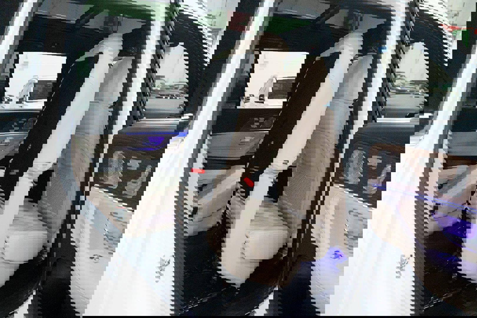 Used 2021 Mercedes-Benz GLS 63 AMG 4MATIC+ SUV image 37