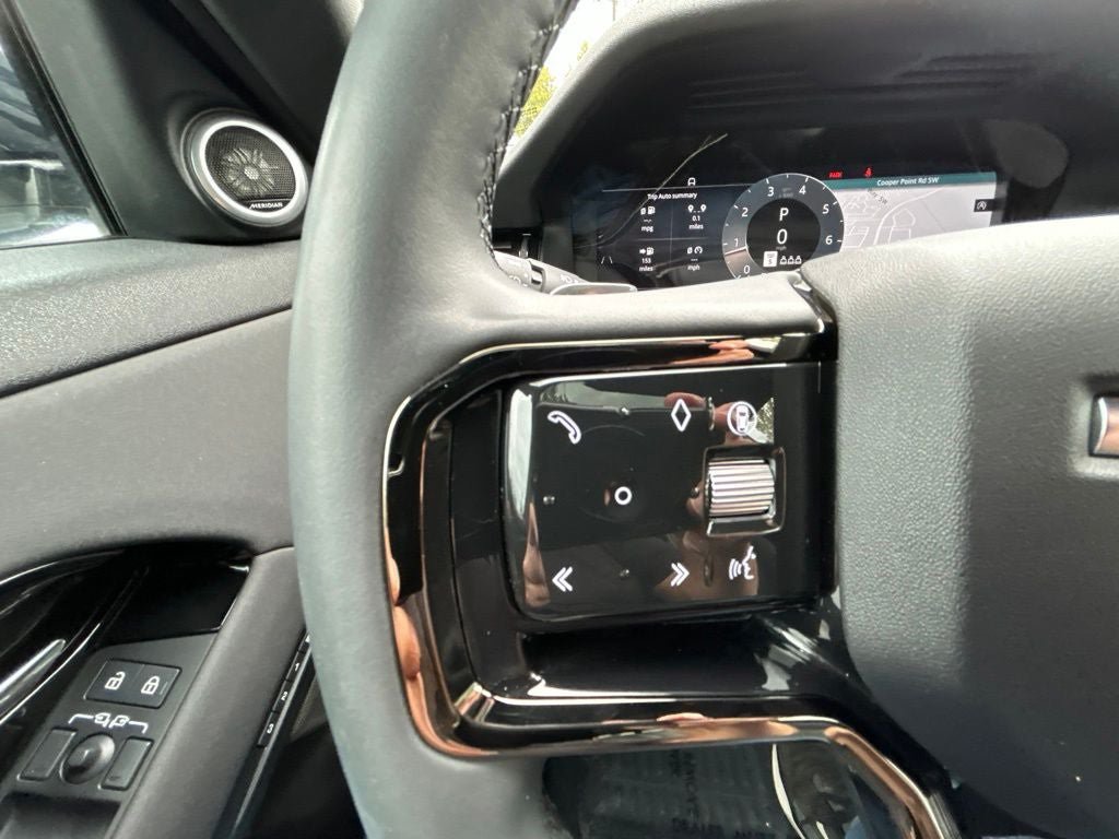 Used 2024 Land Rover Range Rover Evoque S AWD/4WD image 22