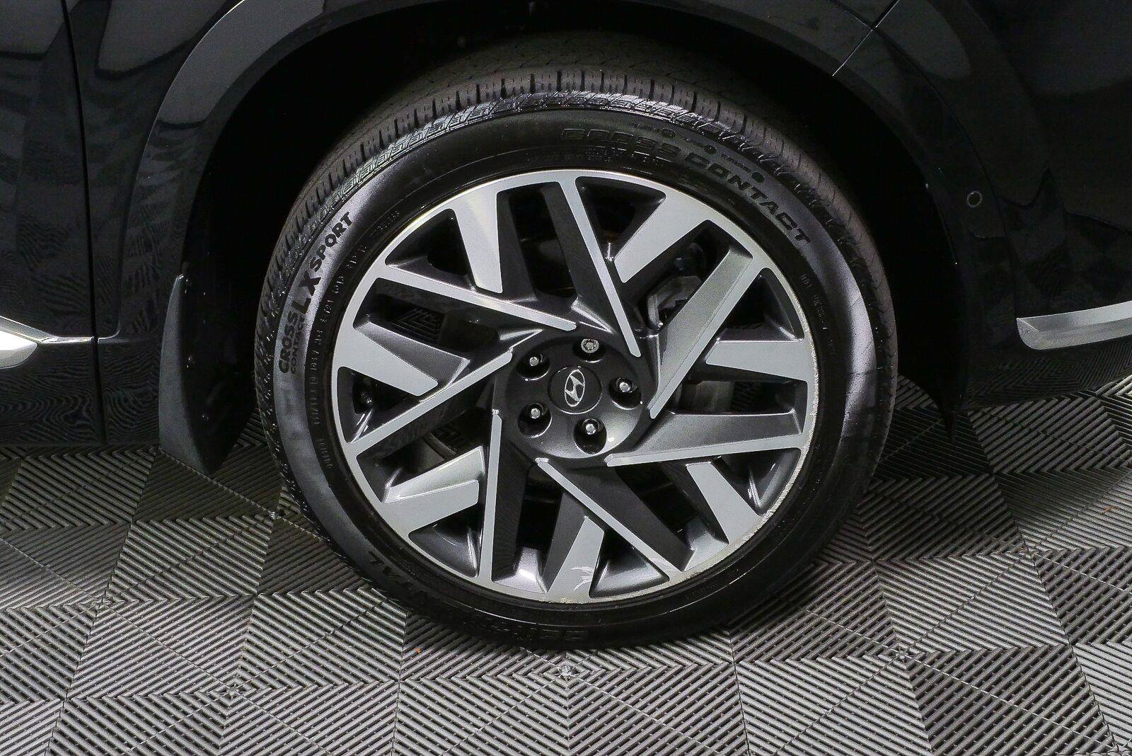 Used 2023 Hyundai Santa Fe Calligraphy AWD/4WD image 41