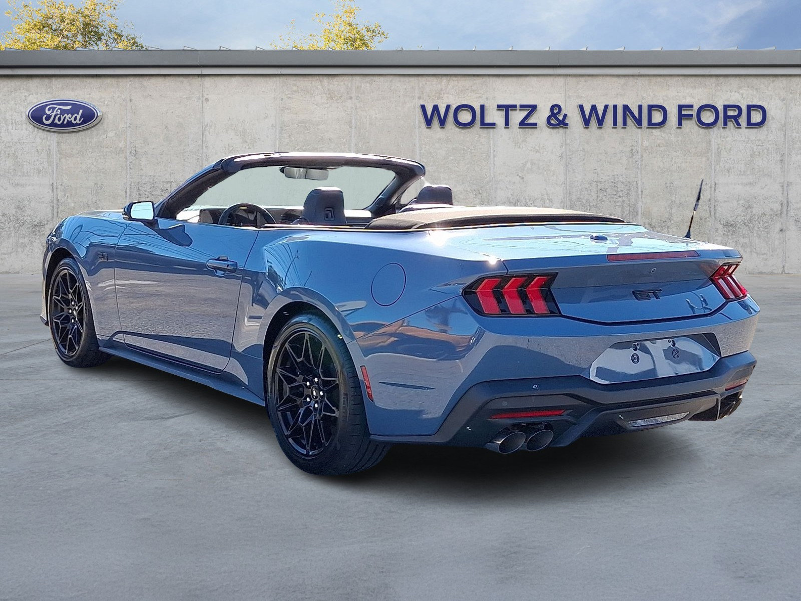 Used 2026 Ford Mustang GT Premium w/ GT Performance Package RWD image 4