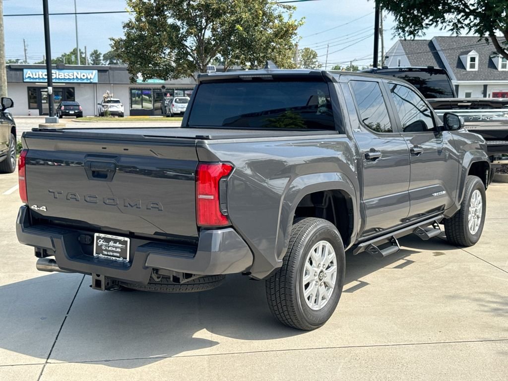 Used 2025 Toyota Tacoma SR5 AWD/4WD image 8