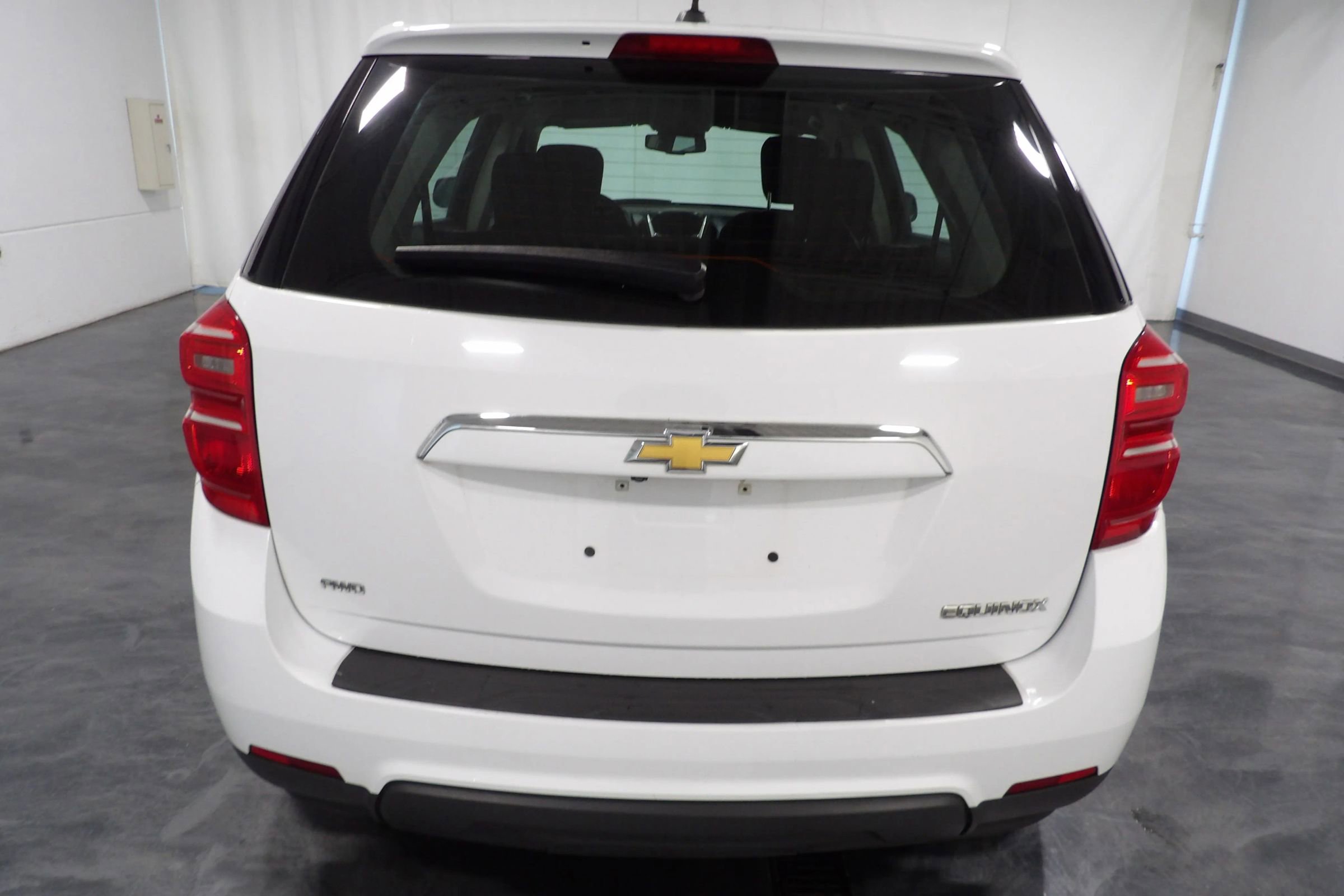Used 2016 Chevrolet Equinox LS image 5