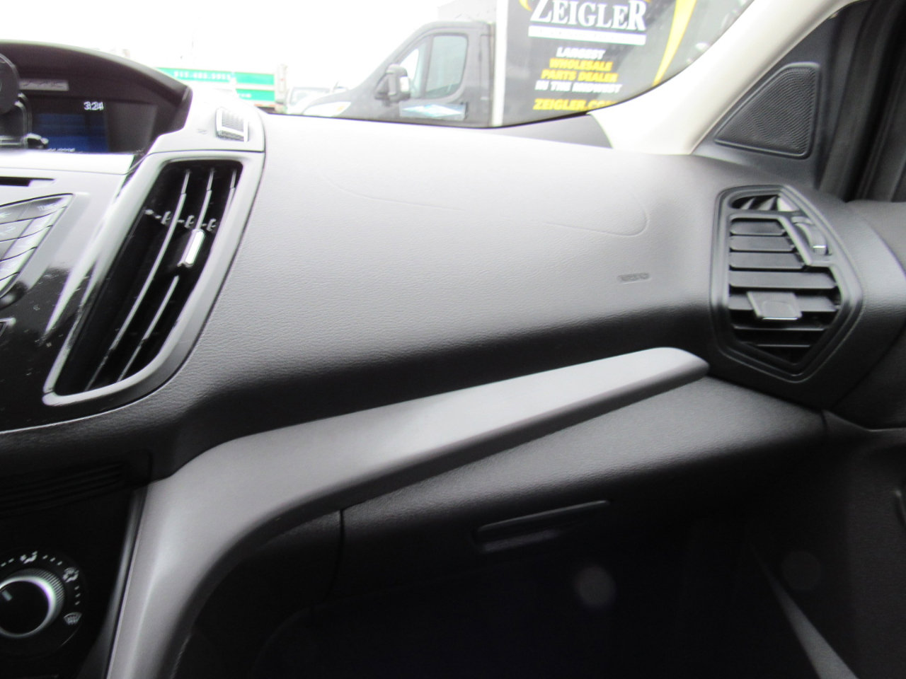 Used 2015 Ford Escape SE image 33