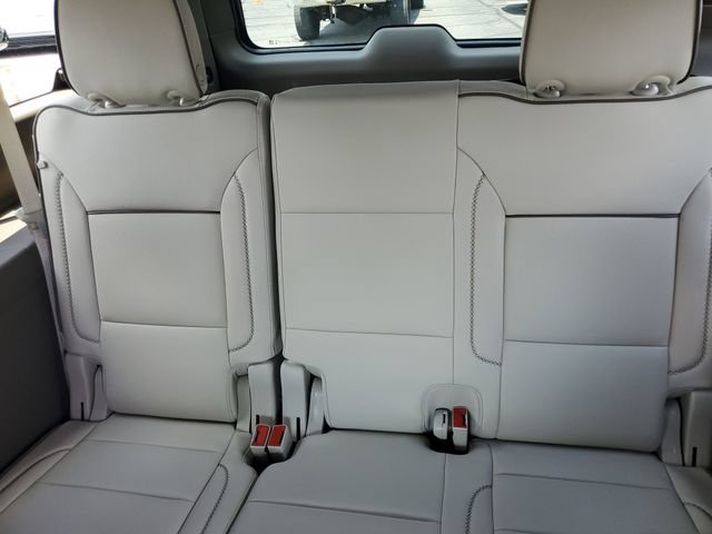 Used 2026 GMC Yukon XL Denali w/ Denali Reserve Package AWD/4WD image 24
