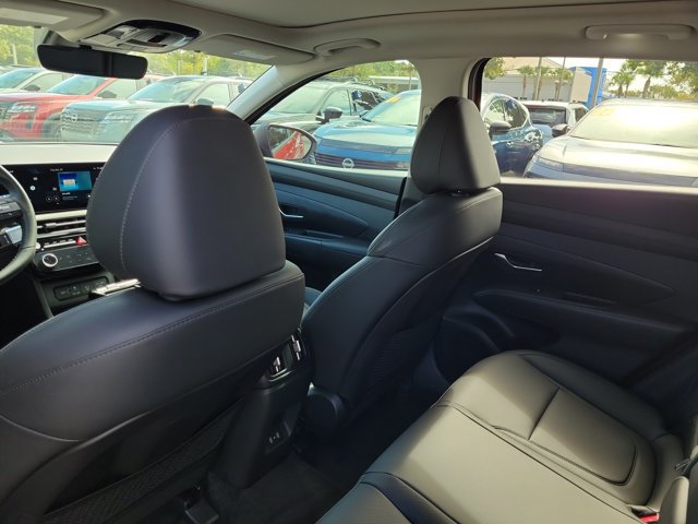 Used 2025 Hyundai Tucson SEL AWD/4WD image 13