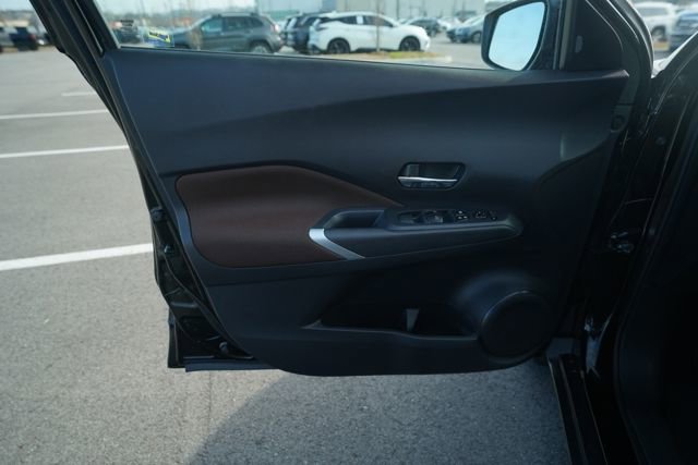 Used 2024 Nissan Kicks SR image 13