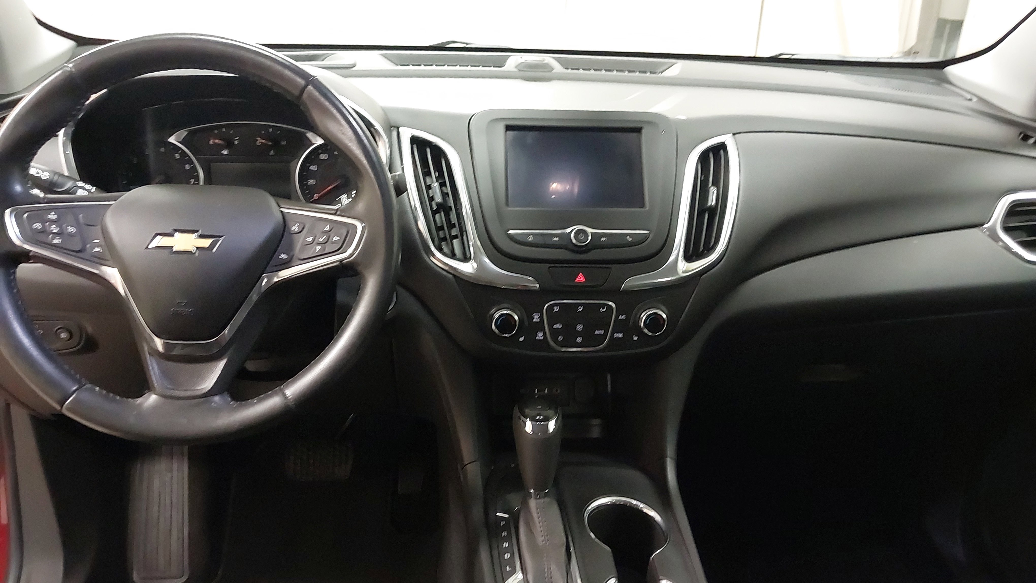 Used 2020 Chevrolet Equinox LT image 26