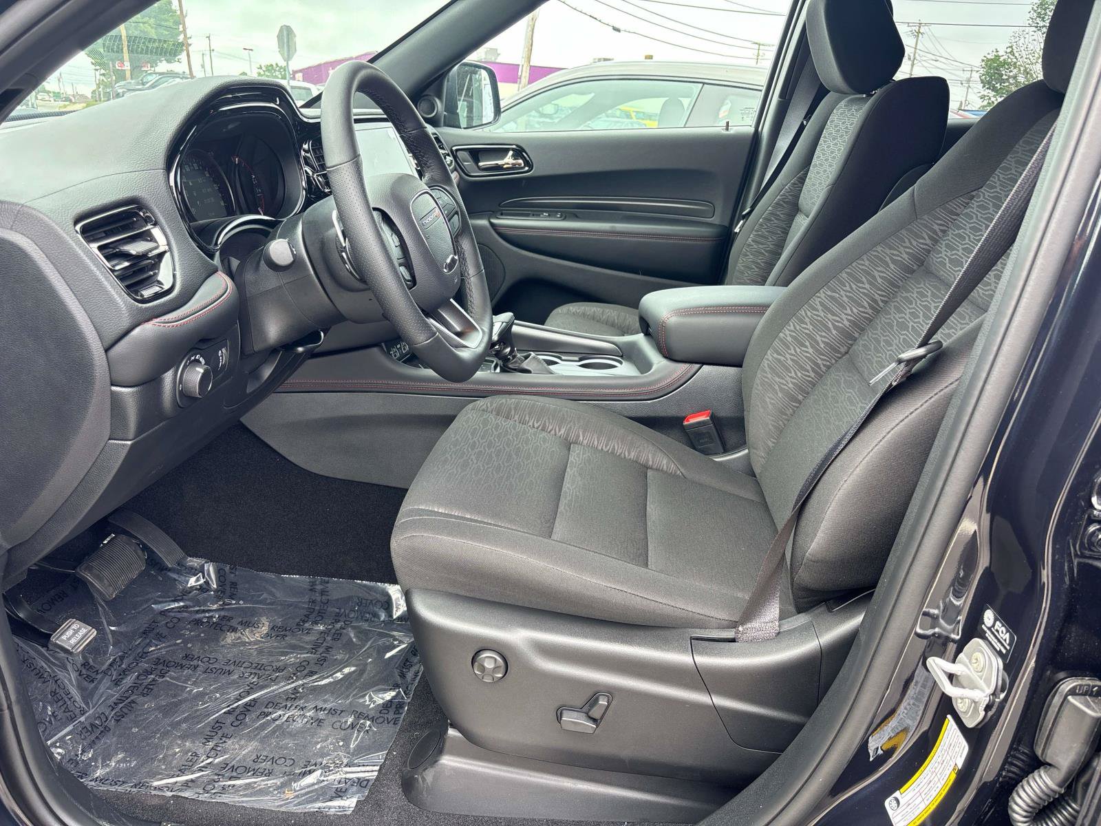 Certified 2025 Dodge Durango R/T w/ Blacktop Package AWD/4WD image 5