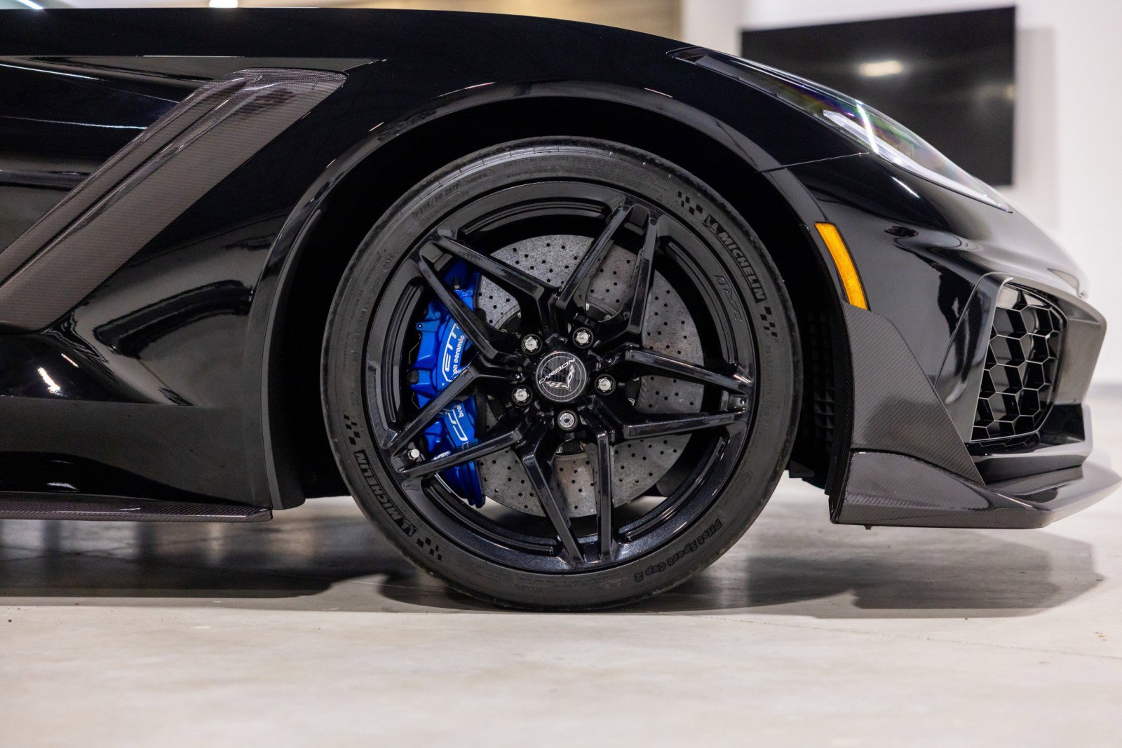 Used 2019 Chevrolet Corvette ZR1 RWD image 24