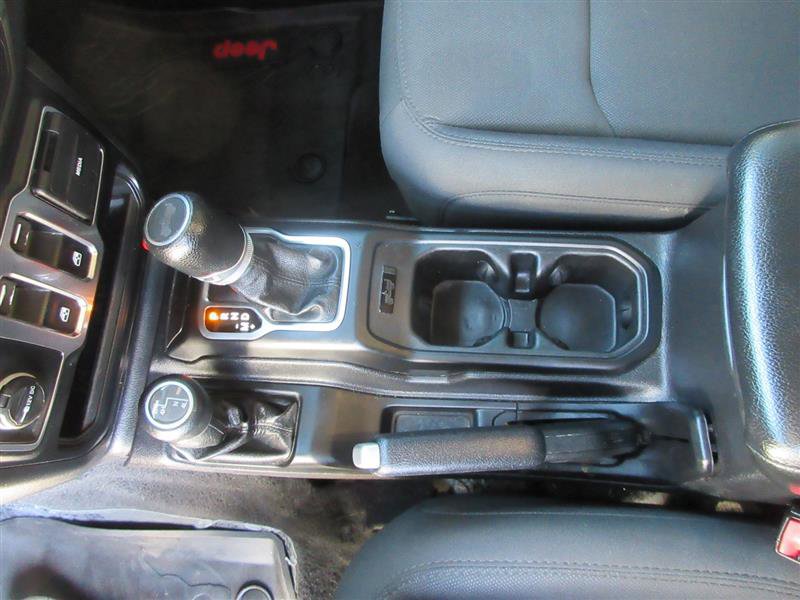Used 2021 Jeep Wrangler Sport image 18